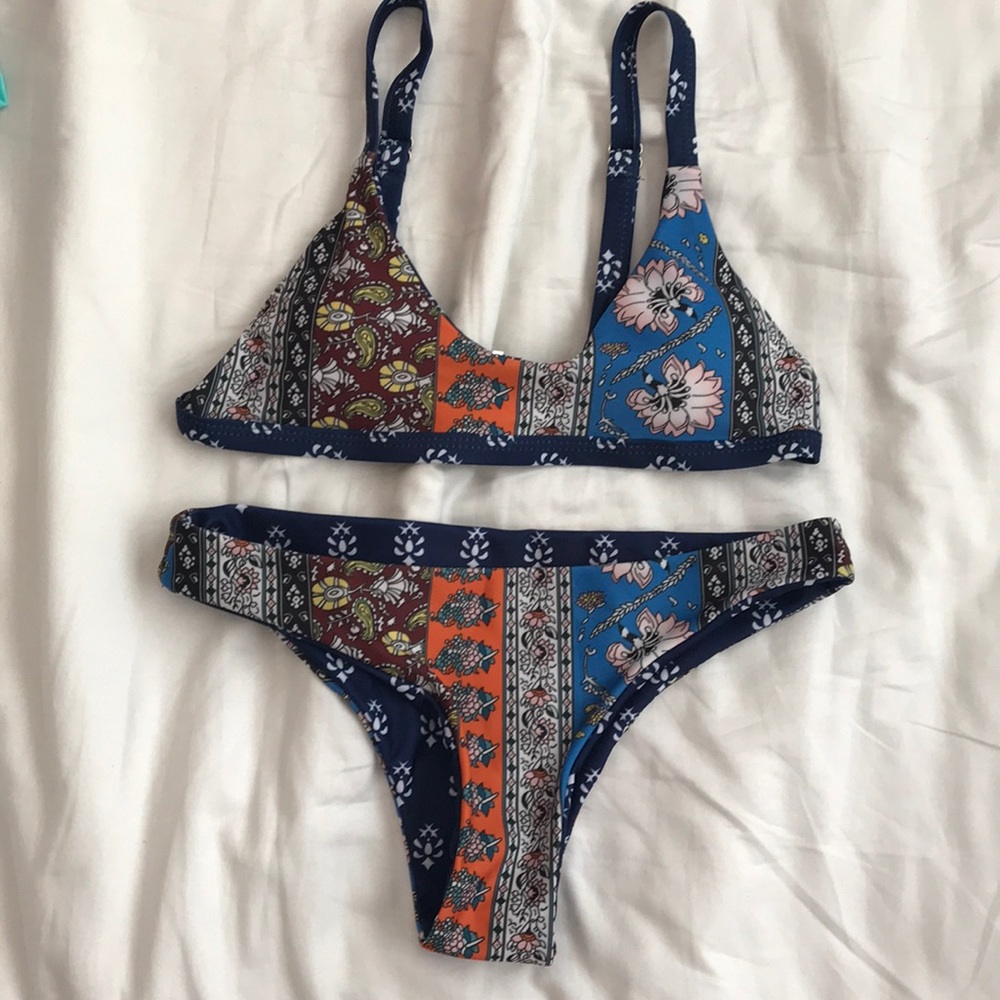 cheeky bottom print bikini set